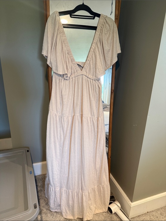 Free People Dresses & Skirts - Free People Light Beige V-Neck Maxi Dress